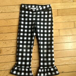 Janie&Jack girls size 5 ruffle pants. Perfect for holidays!